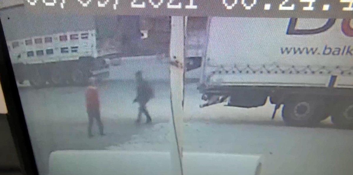 Tekirdağ’da tıra kaçak binmeye çalışan 2 göçmen, bekçiye silah çekti
