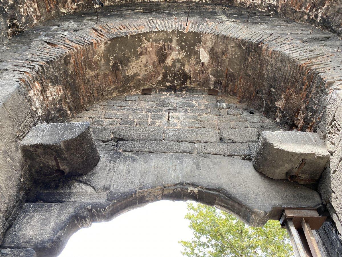 İstanbul'un fethinin sembol yeri, evsizlerin yuvası oldu