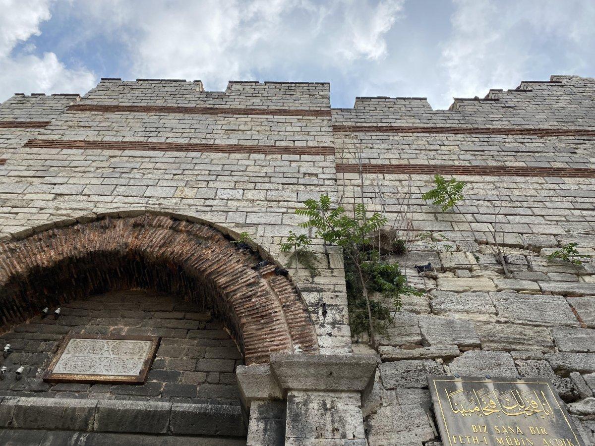İstanbul'un fethinin sembol yeri, evsizlerin yuvası oldu