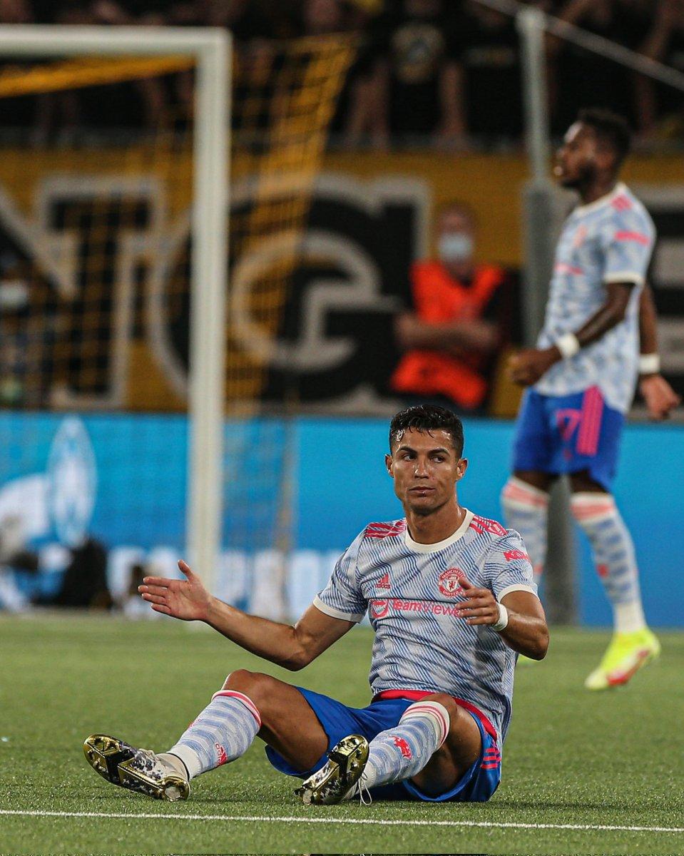 Manchester United, Young Boys'a yenilerek turnuvaya kötü başladı