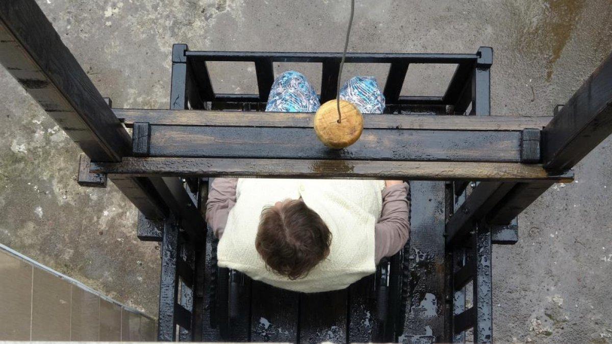 Ordu'da dışarı çıkamayan eşi için ustalığını konuşturdu