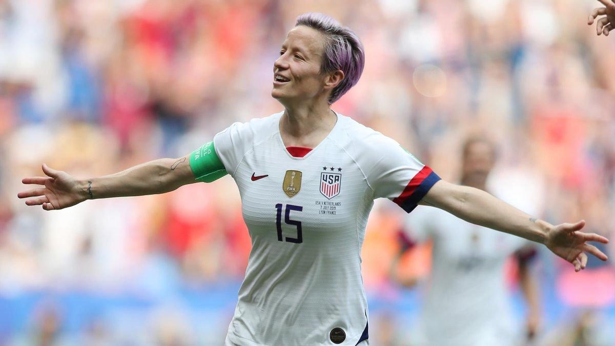 ABD'den kadın ve erkek futbolculara eşit ücret