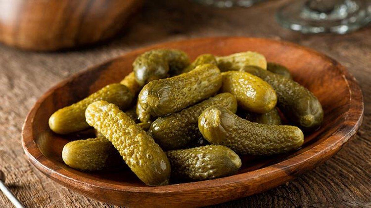 Tam mevsimi: Püf noktalarıyla salatalık turşusu tarifi