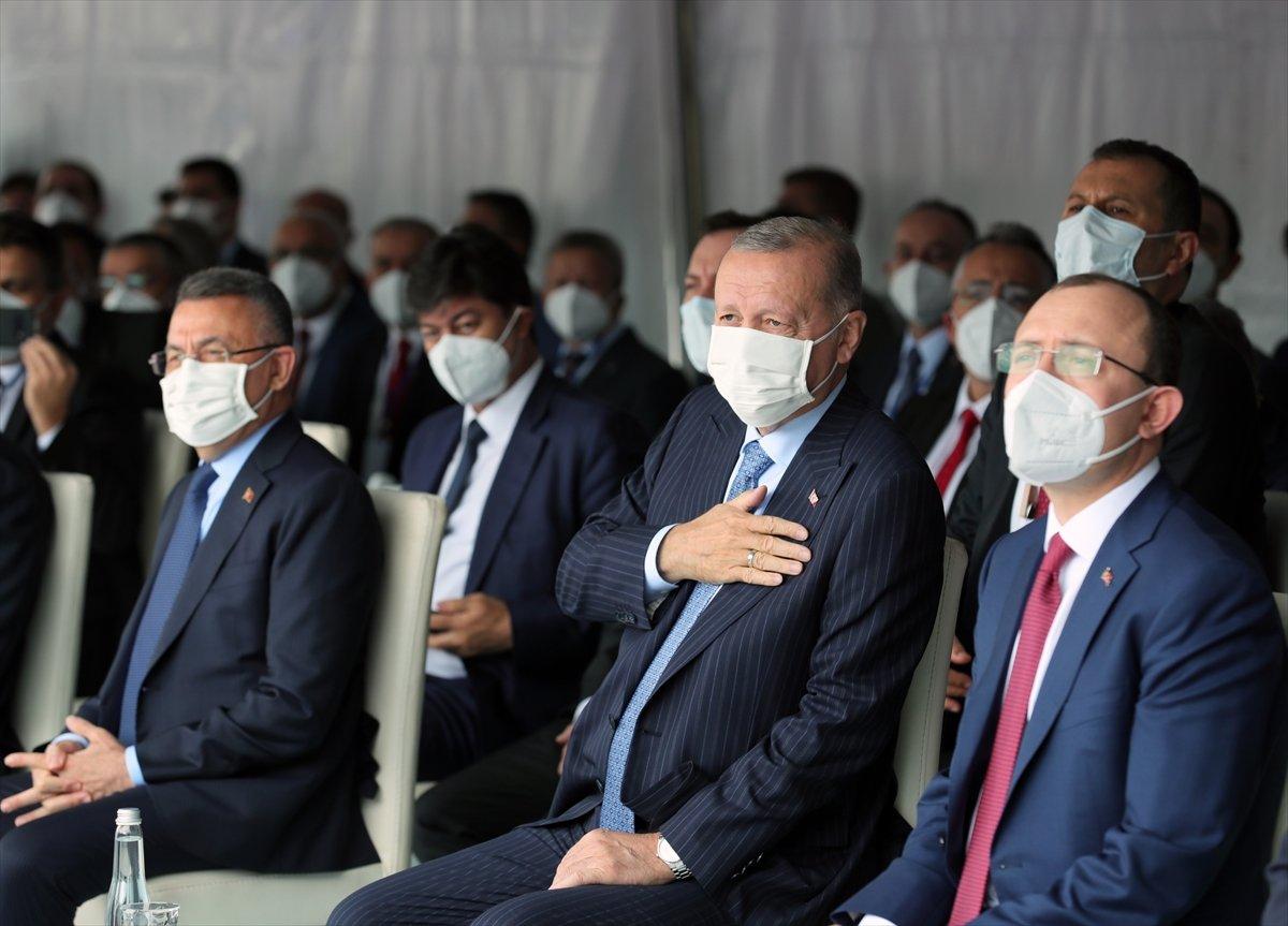 Cumhurbaşkanı Erdoğan'a çocuklardan yoğun ilgi