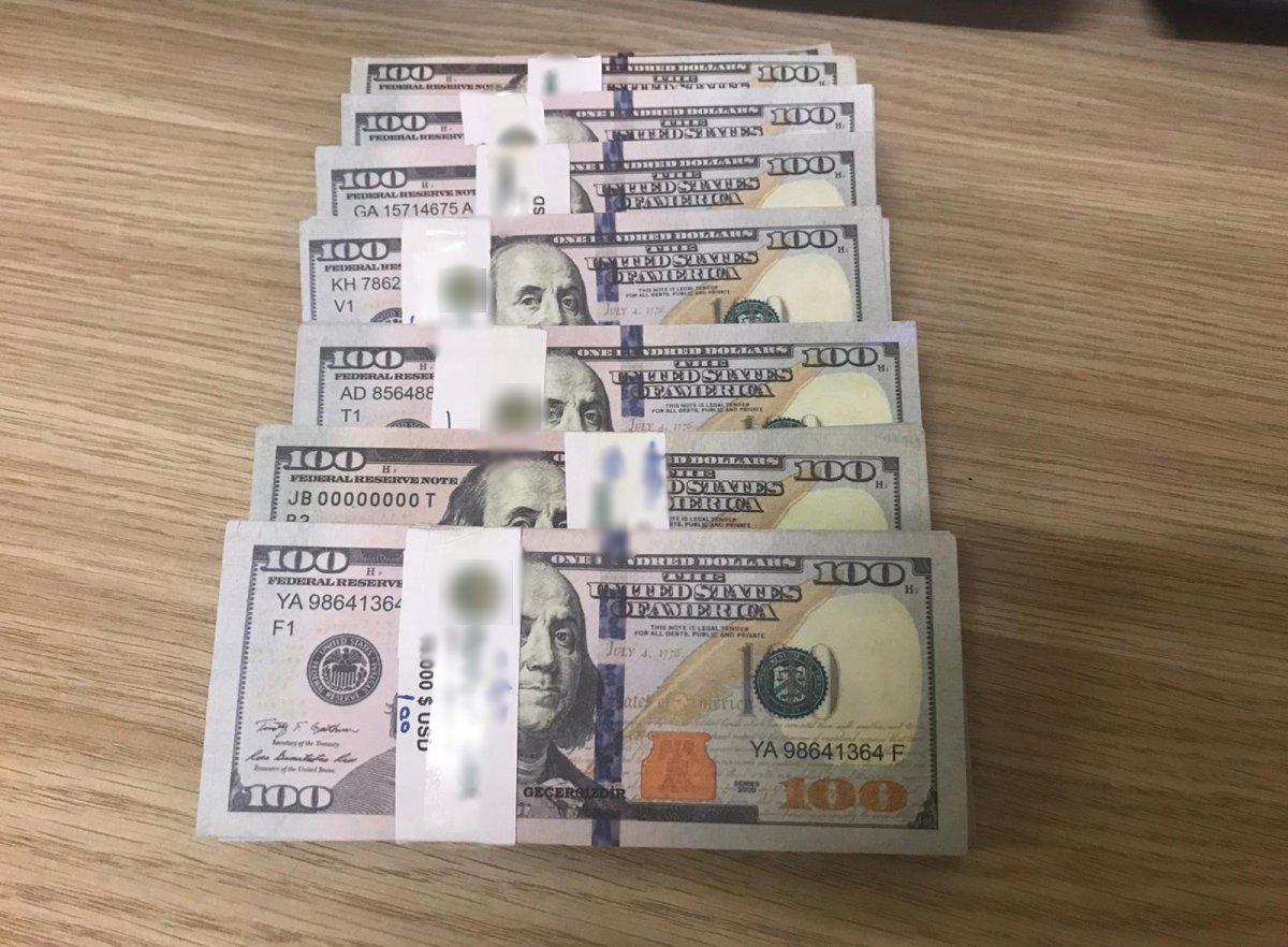 İstanbul'daki Nijeryalı, üzerinde 'geçersiz' yazan 80 bin dolarla Türk iş adamını dolandırdı