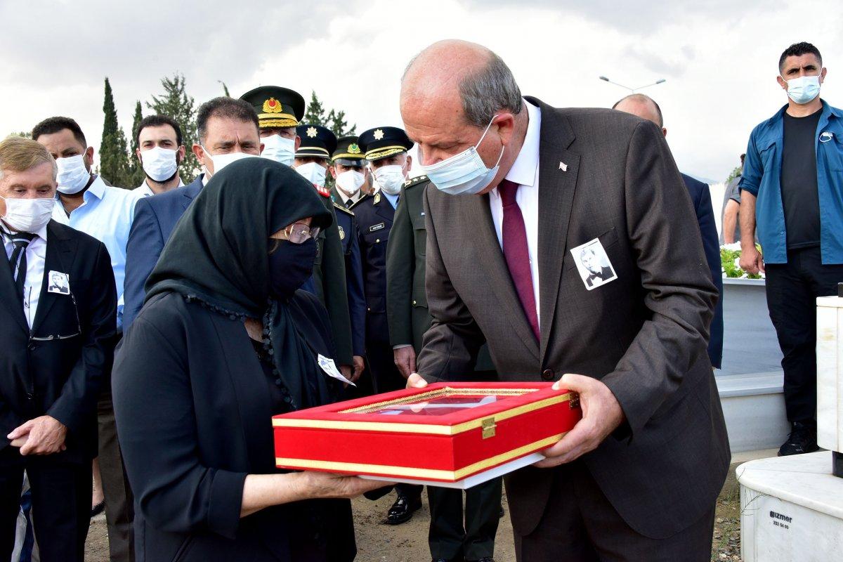 57 yıl sonra cenazesi Kıbrıs'a getirilen asker defnedildi