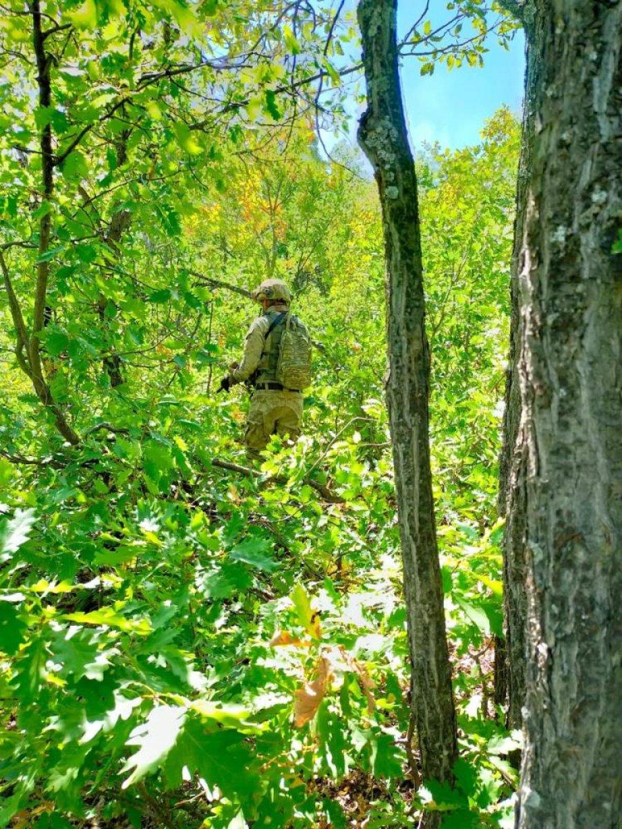 Tunceli’de tespit edilen 10 terörist sığınağı yok edildi