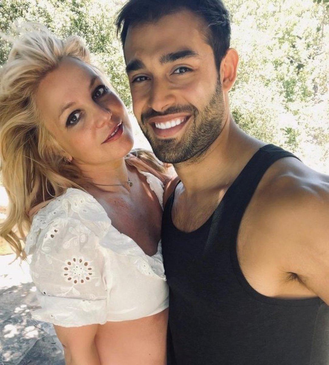 Britney Spears, sosyal medyayı terk etti