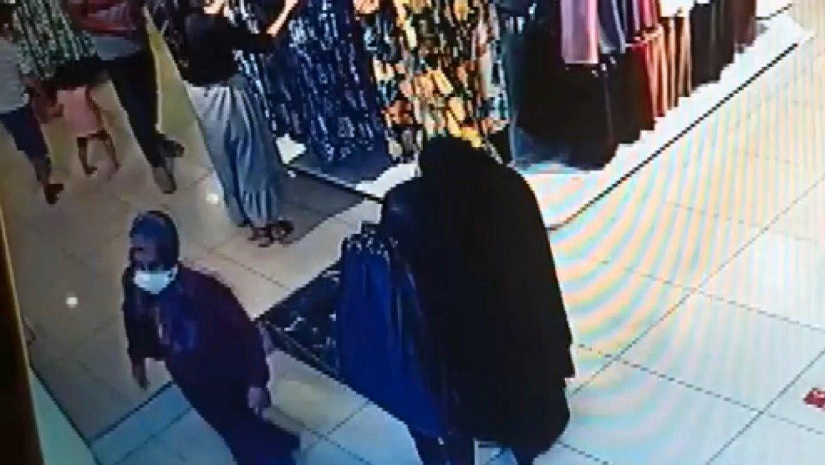 Adana’da çarşaf giyerek cüzdan çalan kadınlar yakalandı