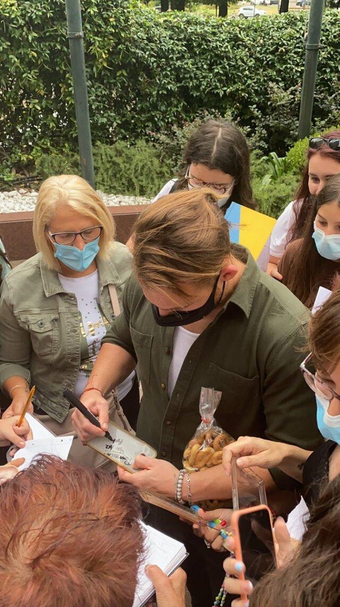 Kerem Bürsin'e İtalya'da yoğun ilgi