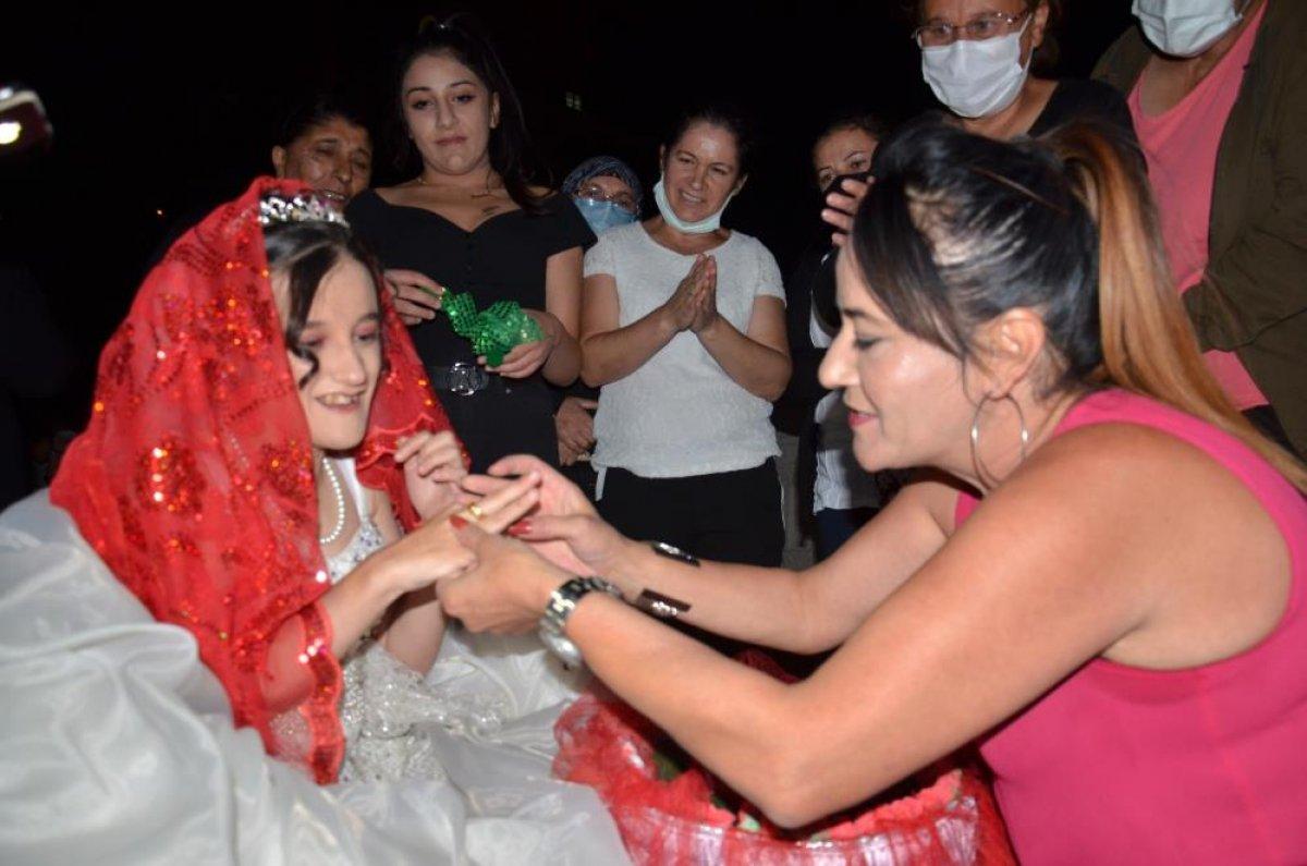 Kahramanmaraş'ta engelli genç kızın hayalini annesi gerçekleştirdi