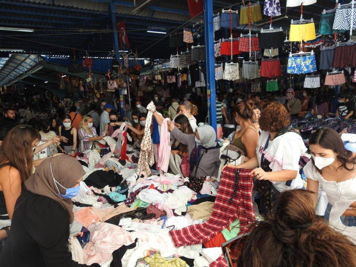 Edirne Ulus Pazarı, turistler tarafından yoğun ilgi görüyor