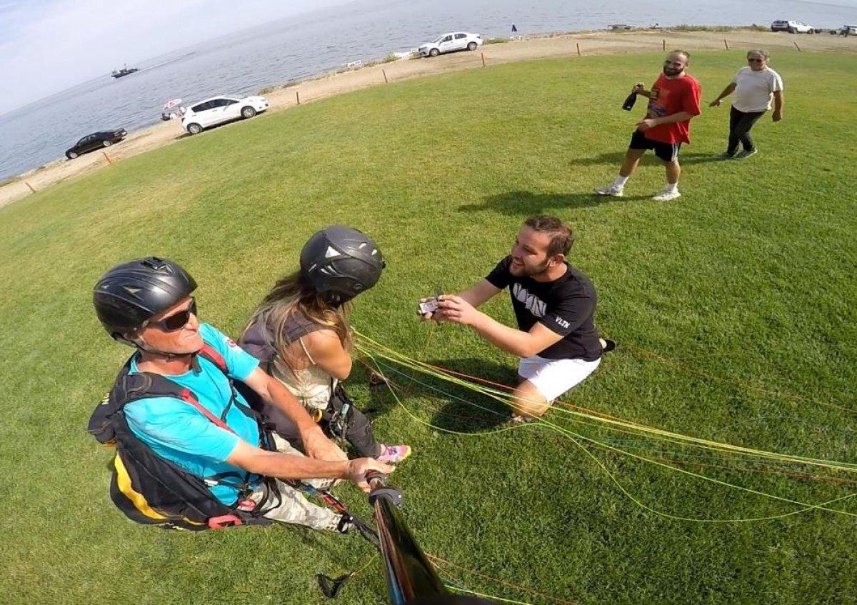 Tekirdağ'da paraşüt uçuşu sonrası evlilik teklifi