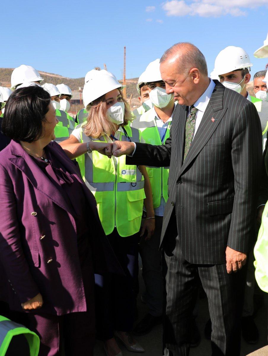 Cumhurbaşkanı Erdoğan, cuma namazını Mersin'de kıldı