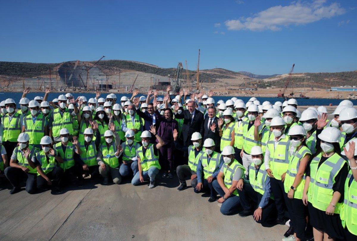 Cumhurbaşkanı Erdoğan, cuma namazını Mersin'de kıldı