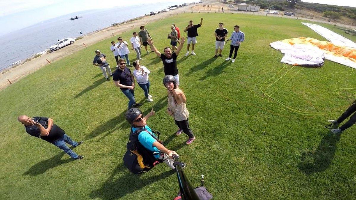 Tekirdağ'da paraşüt uçuşu sonrası evlilik teklifi