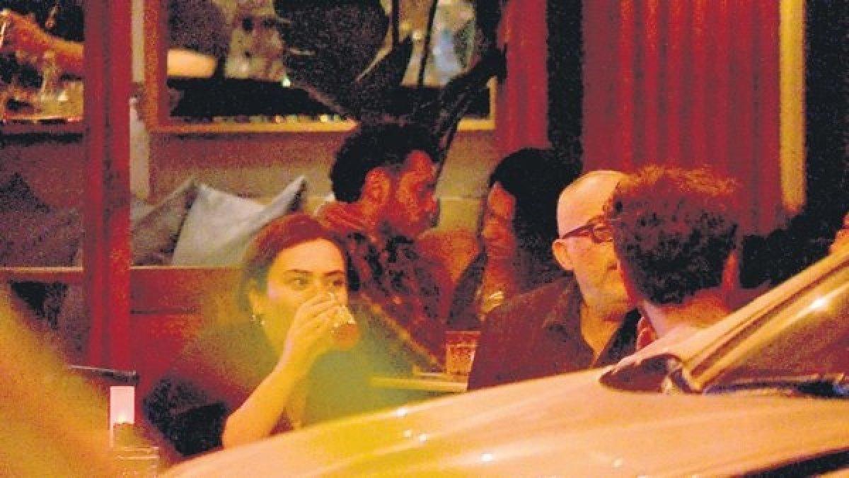 Şafak Pekdemir'in olaylı gecesi: Sevgilisi muhabirlere saldırdı