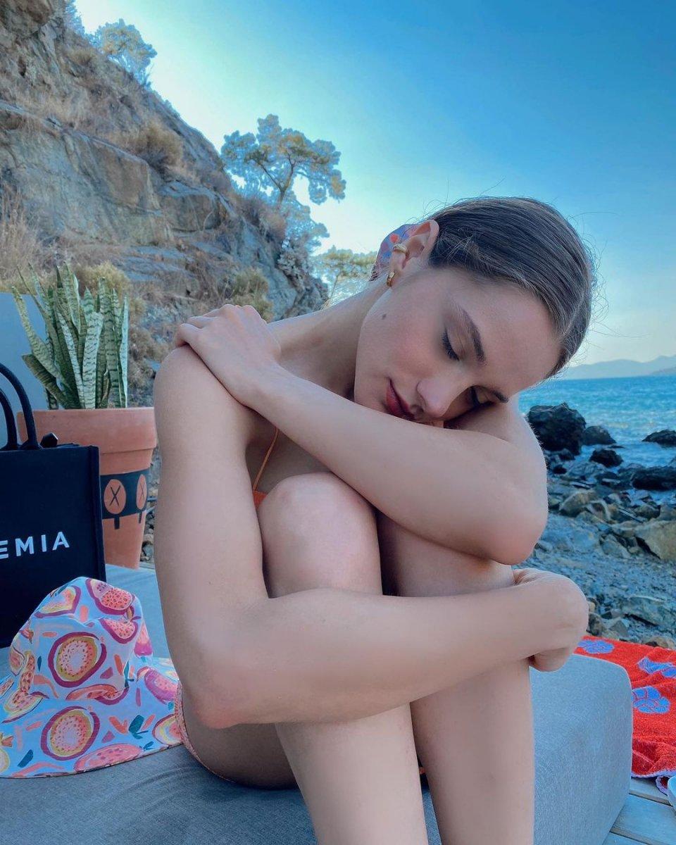 Miray Daner, verdiği kilolarla dikkat çekiyor