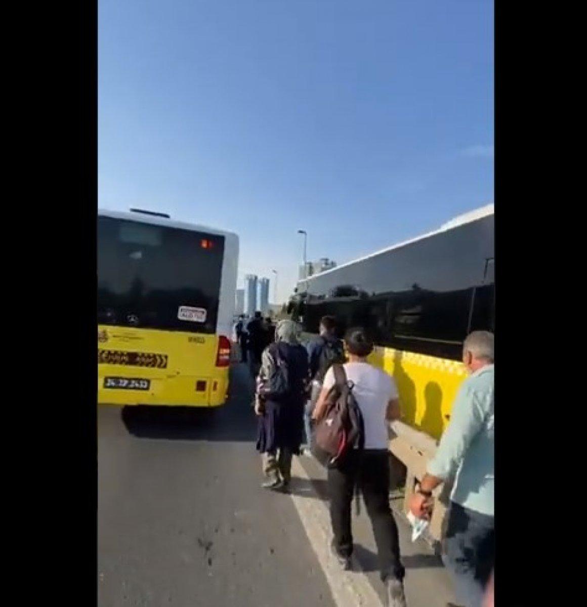 15 Temmuz Şehitler Köprüsü'nde metrobüs arızası