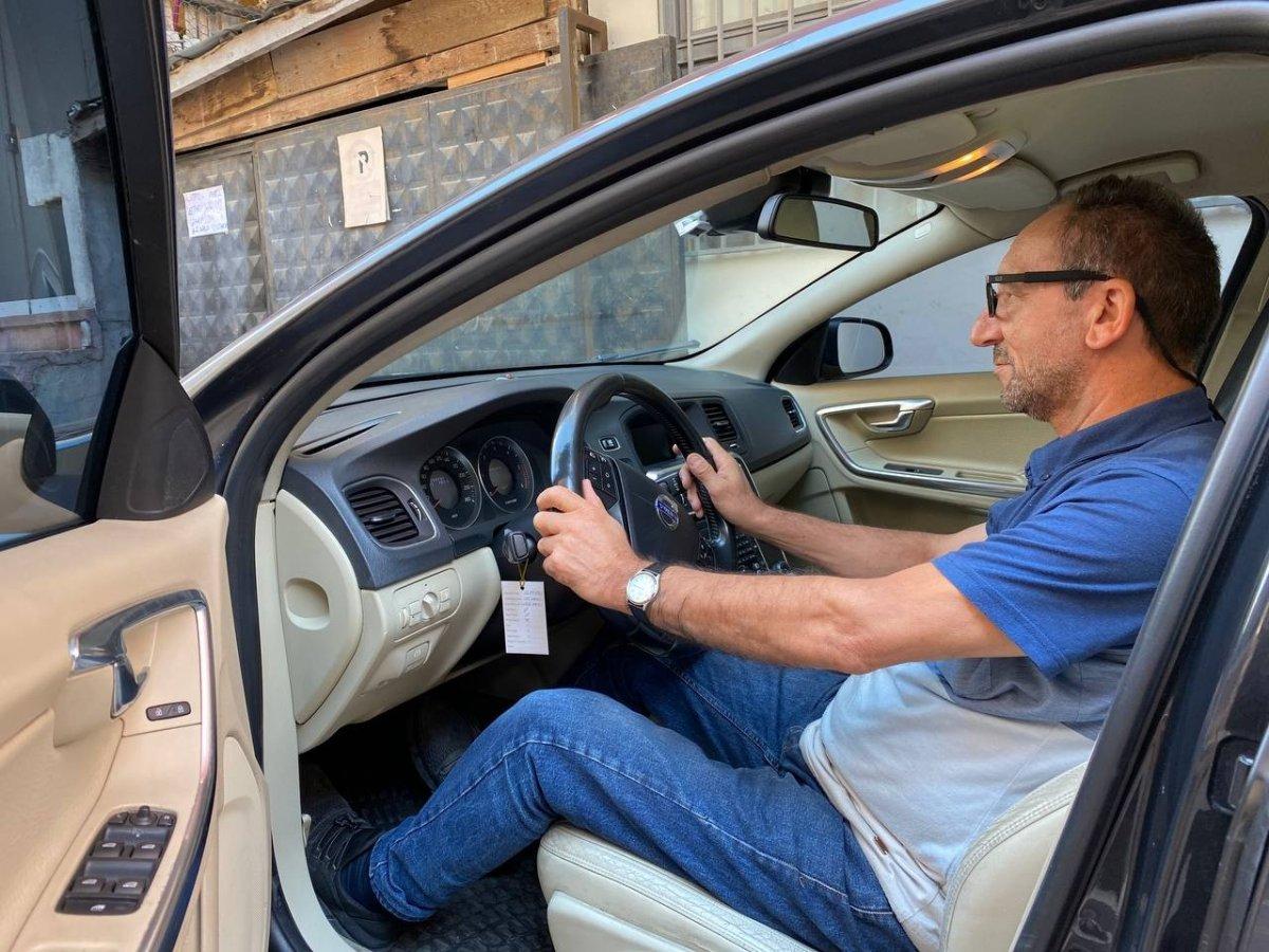 Üsküdar'da aldığı aracın önü benzinli arkası dizel çıktı