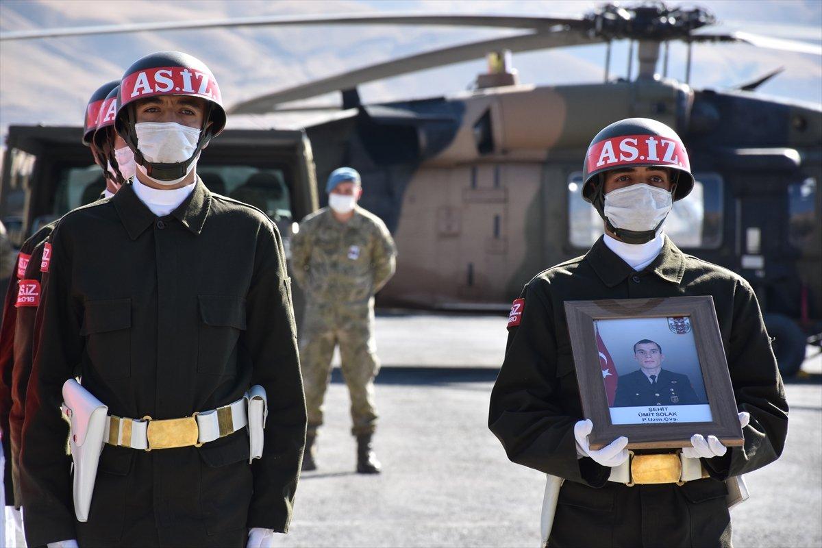 Şehit Ümit Solak, memleketi Muş'a uğurlandı