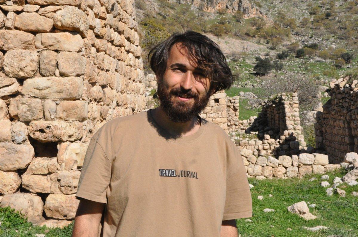 4 senede otostop ile 40 ülke gezdi