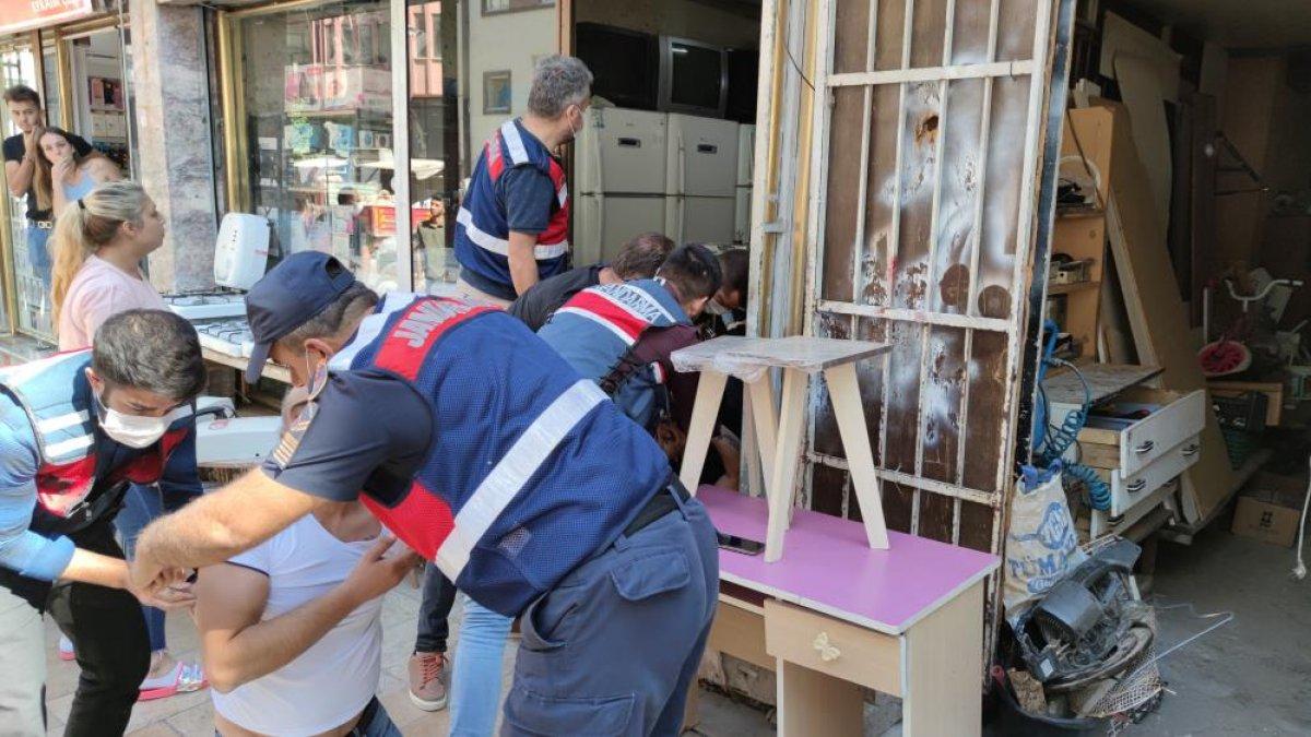 Denizli'de yeni tahliye olan torbacı, 3 gün sonra tekrar yakalandı