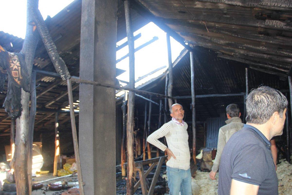 Bingöl'de iki kardeşin evinde yangın çıktı