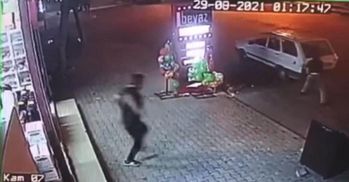 Isparta'da freni boşalan otomobili esnaf durdurdu