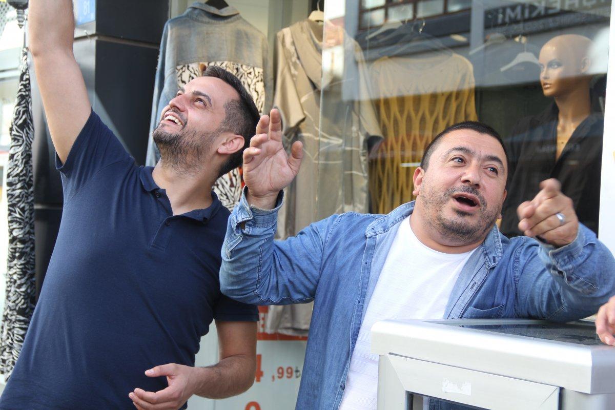 Sinopluları ayağa kaldıran hava saldırısı alarmı