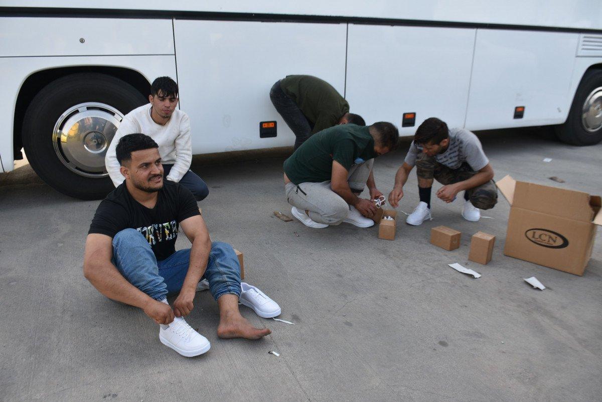 Yunanistan, para ve kıyafetlerini aldığı göçmenleri borularla dövüp, Türkiye'ye itti