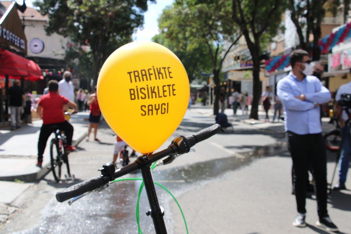 AB Delegasyonu Başkanı Meyer-Landrut, Ankaralılarla birlikte pedal çevirdi