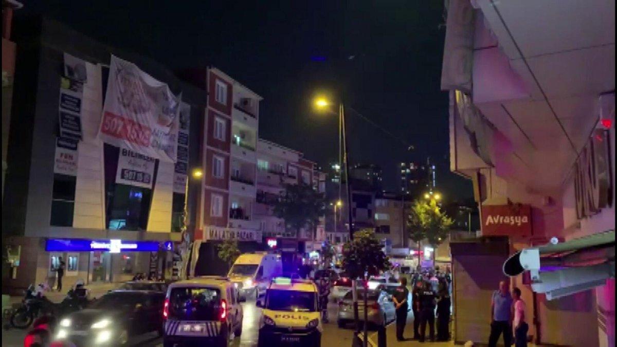 Pendik’te bıçaklı sandalyeli kavga: 6 yaralı