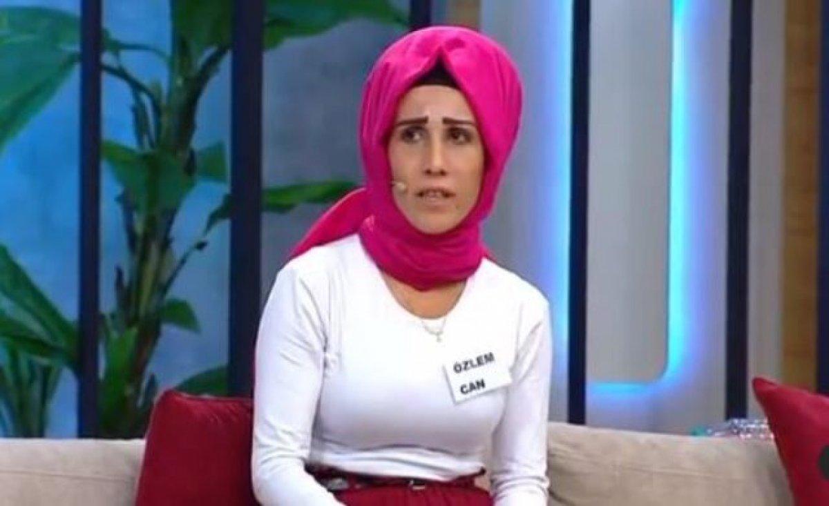 Çocuklarının velayetini göğüslerine silikon yaptırmak için veren kadın