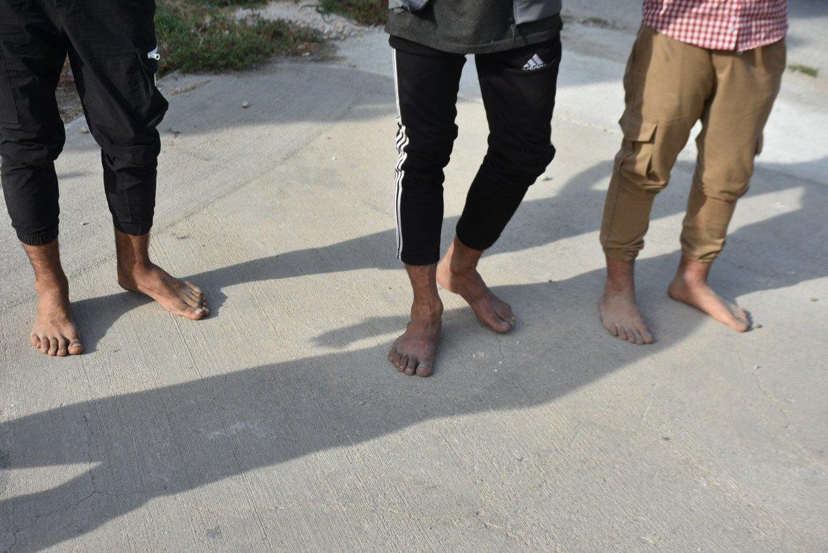 Yunanistan, para ve kıyafetlerini aldığı göçmenleri borularla dövüp, Türkiye'ye itti