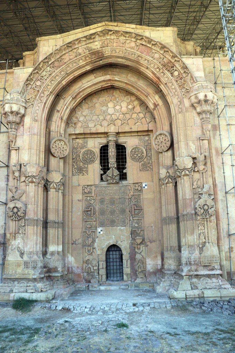 Sivas'ta 8 asır önce akıl hastaları sesle tedavi ediliyordu