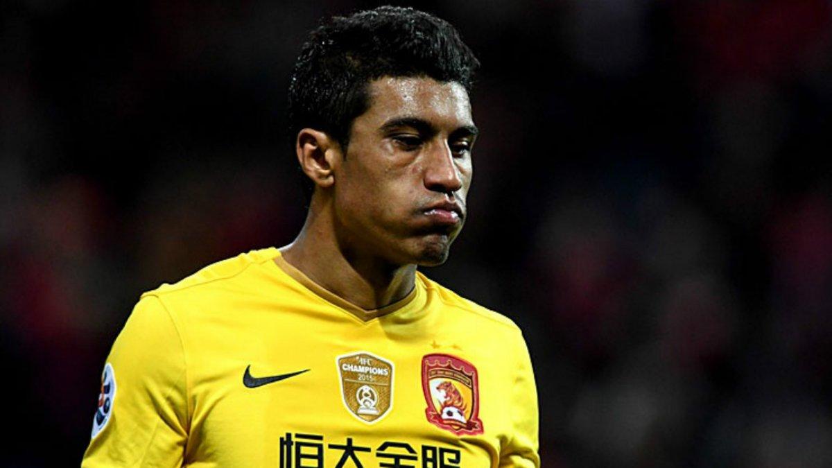 Paulinho, Al-Ahli ile olan sözleşmesini feshetti