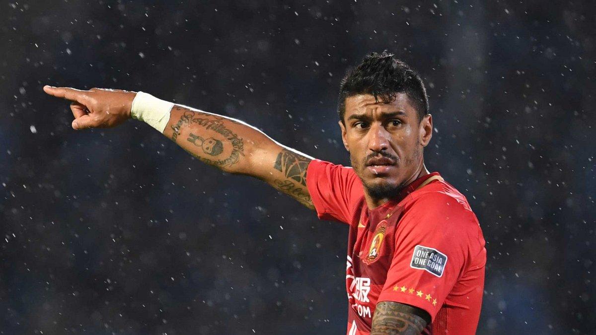 Paulinho, Al-Ahli ile olan sözleşmesini feshetti