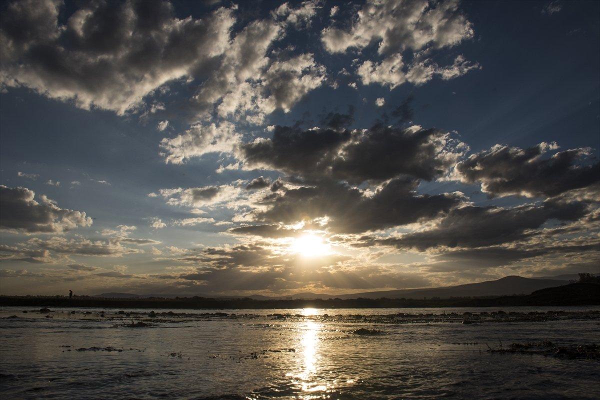 Kars'taki menderesler her mevsim güzelliğiyle cezbediyor