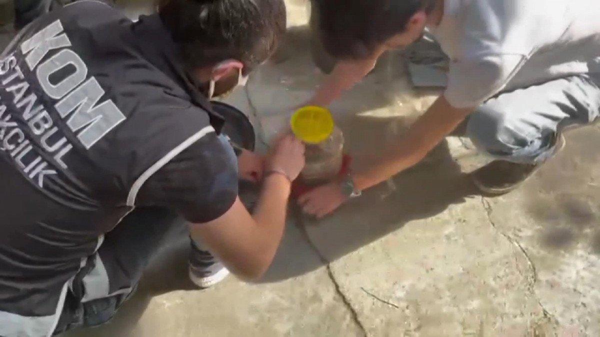 İstanbul’da tarihi eser kaçakçılarına operasyon, polis kamerasında