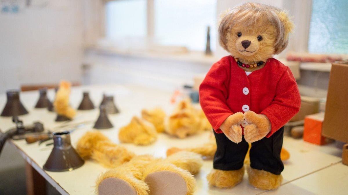 Almanya'da Angela Merkel için hatıra oyuncak üretildi