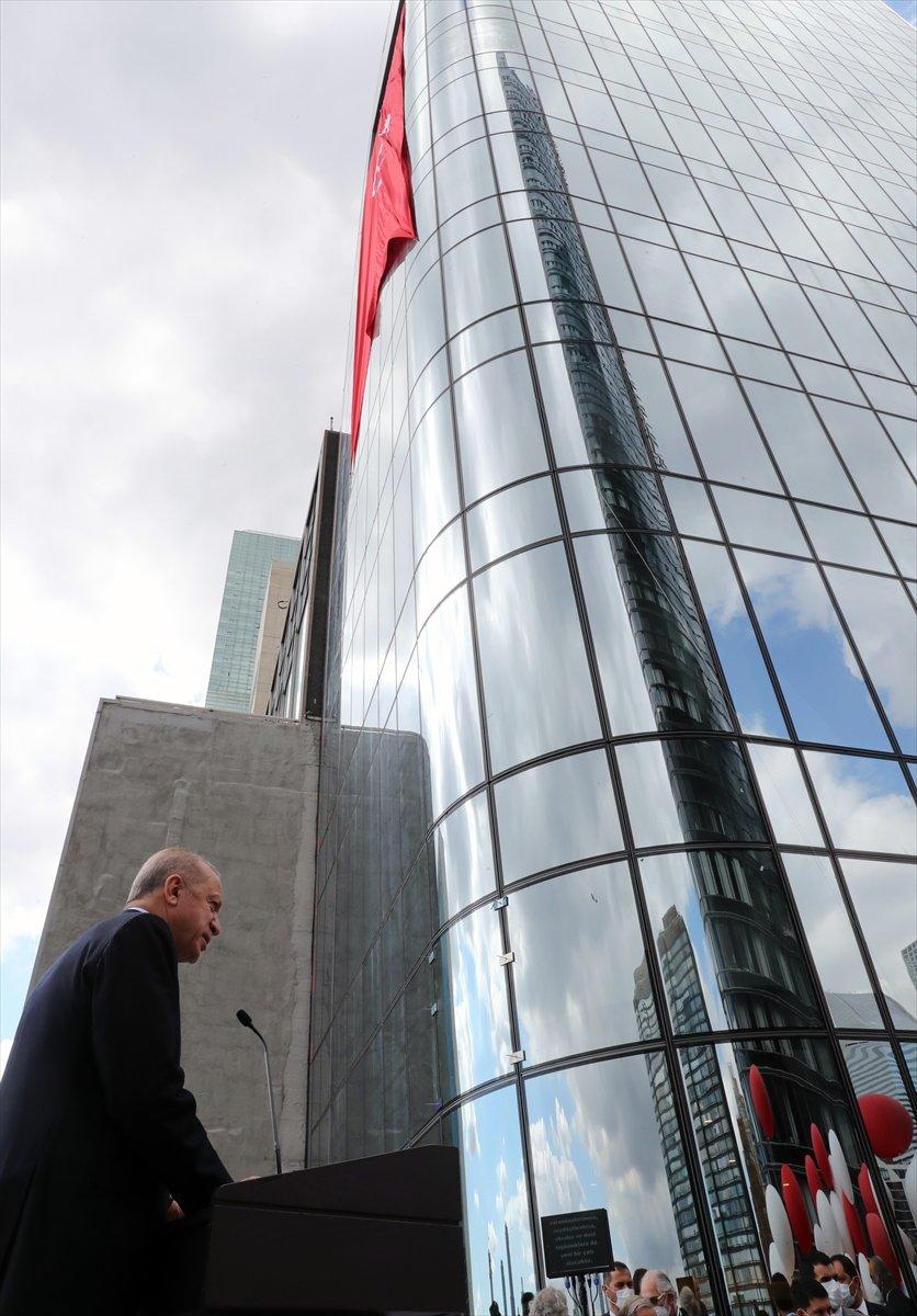 Cumhurbaşkanı Erdoğan, New York'ta Türkevi Binası'nın açılışı töreninde