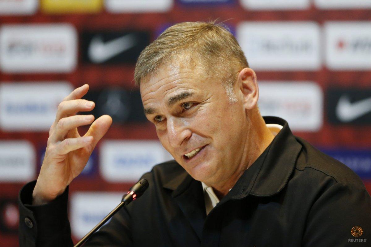 Stefan Kuntz'a imza töreni düzenlendi