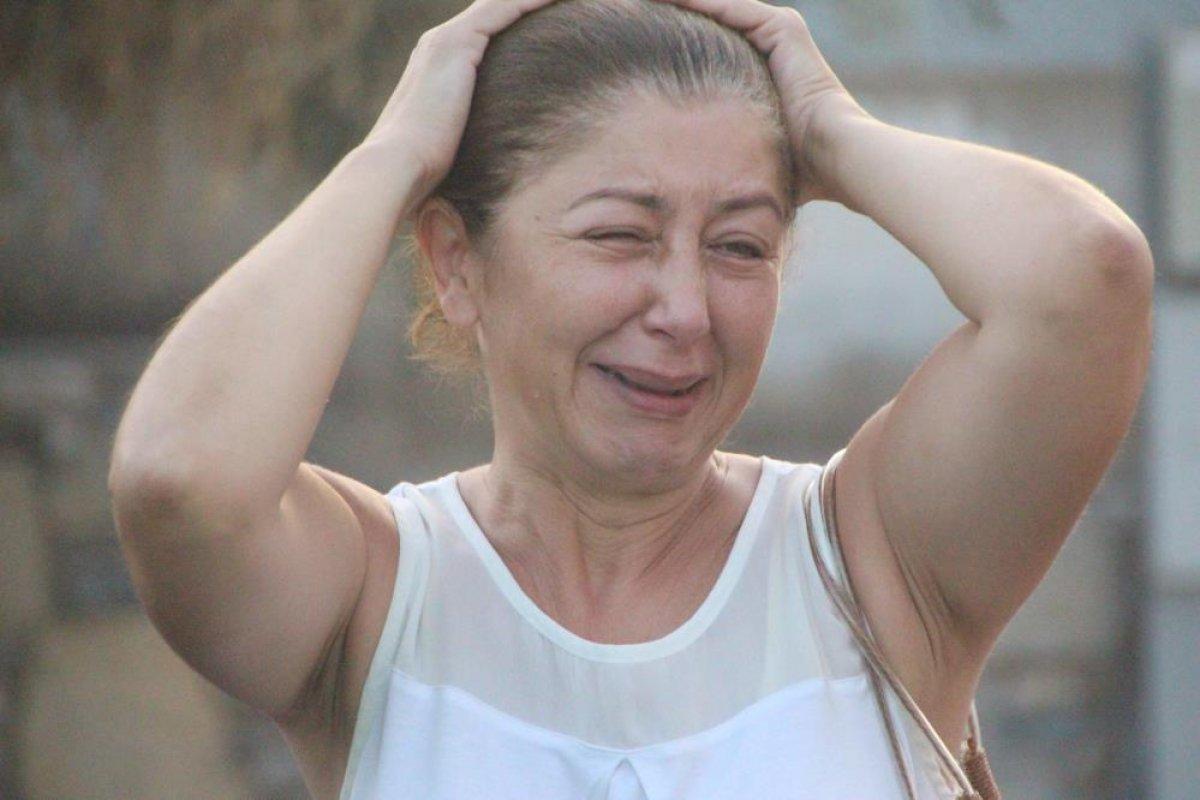 Muğla'da evi yanan kadın yangını gözyaşları içinde izledi