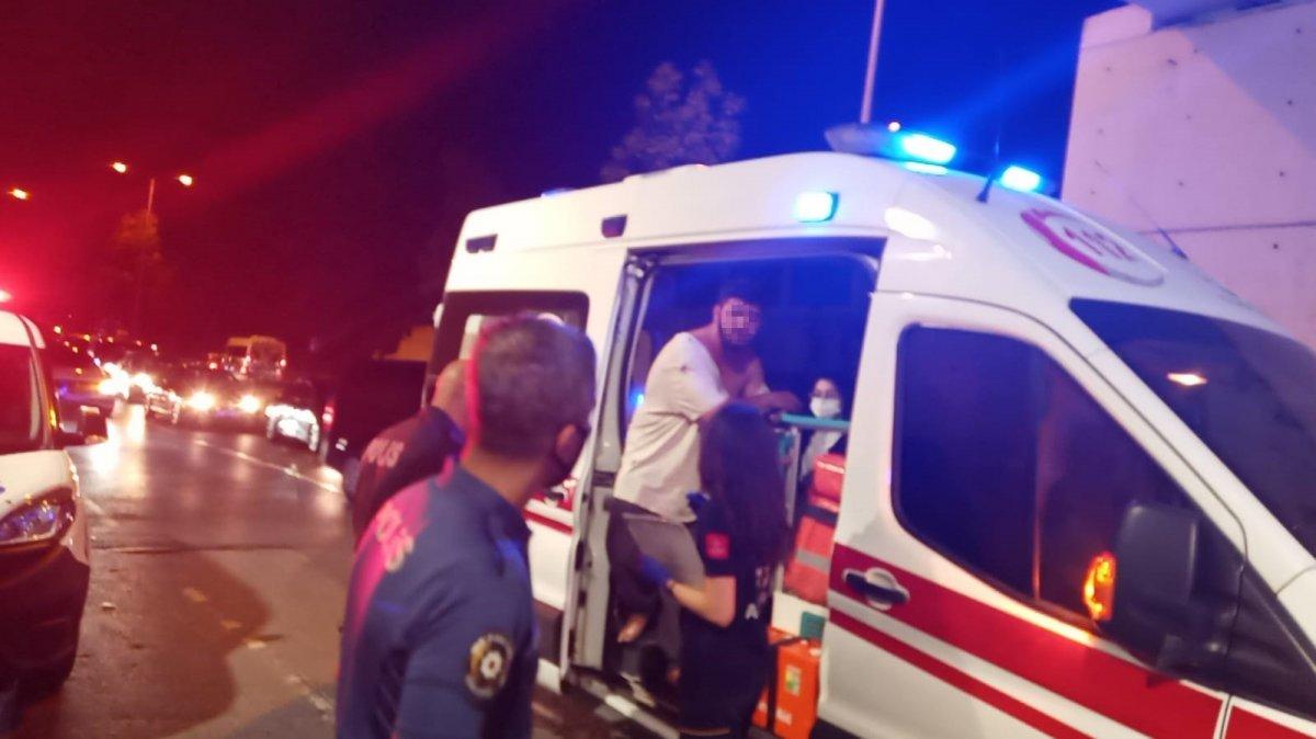 Pendik’te yol verme kavgasına tekmeler yumruklar konuştu