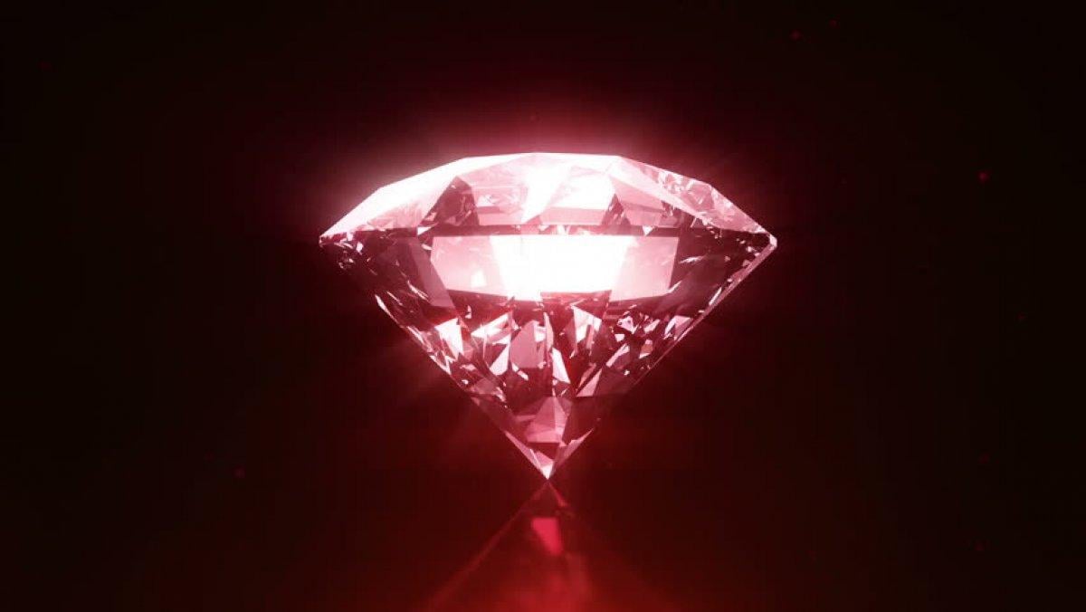 kırmızı elmas