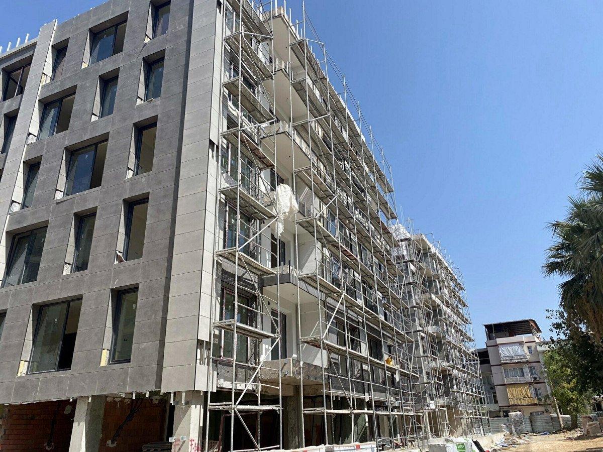 İzmir’de depremzedelerin yeni konutlarının teslimine, 30 Ekim'de başlanacak