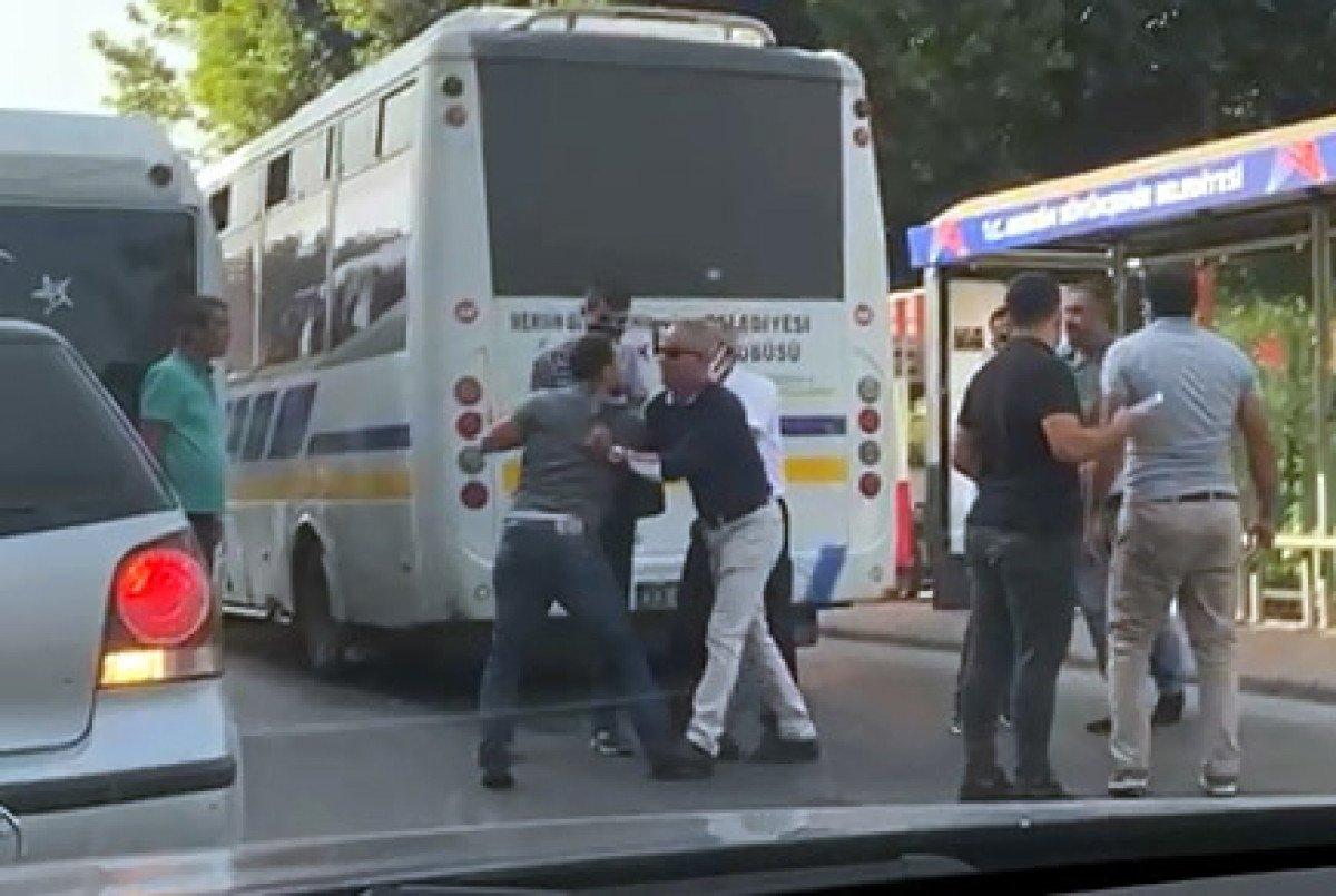 Mersin'de şoförlerin yolcu kapma kavgası