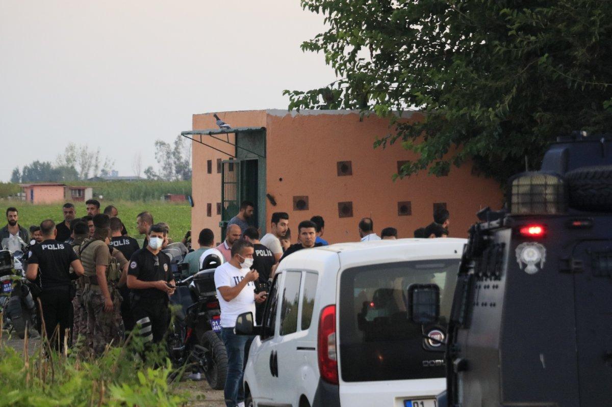 Adana'da polislere ateş açan şüpheliler tarlada yakalandı