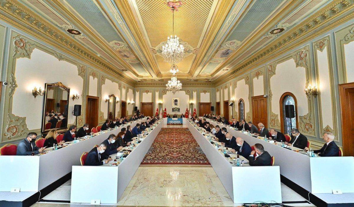 YÖK Başkanı Erol Özvar: Öğretim görevlilerinin yüzde 88,56’sı aşılandı